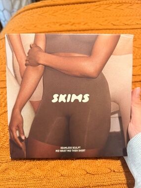 SKIMS Seamless Sculpt Mid Waist Mid Thigh Shorts